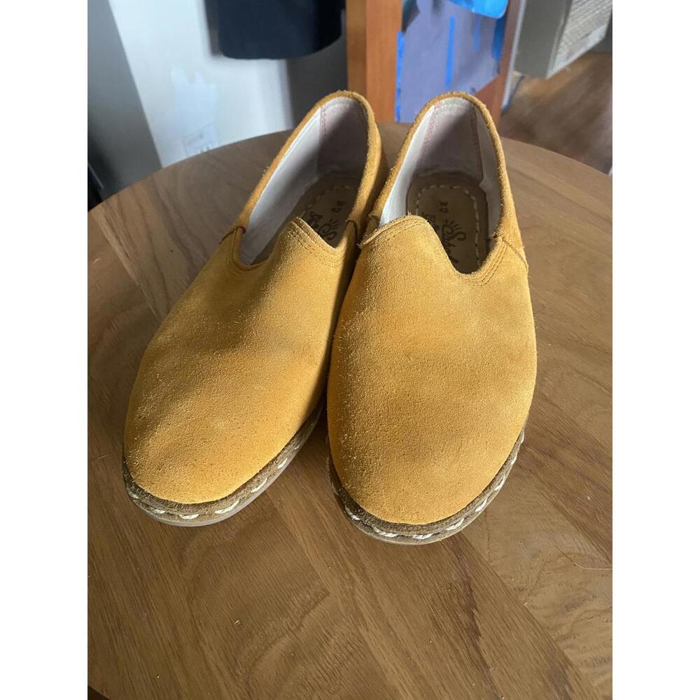 Sabah Womens Size 11 US Mustard Yellow Leather Slip-Ons